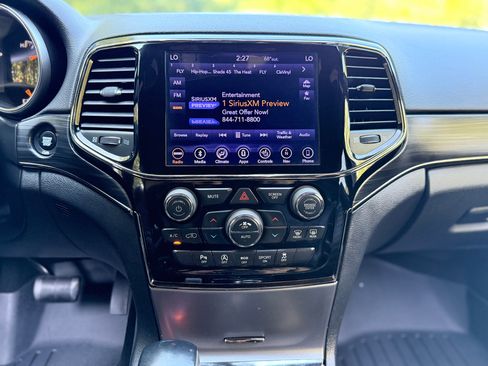 Used 2019 Jeep Grand Cherokee Limited X image 22