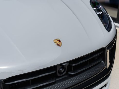 Certified 2024 Porsche Macan GTS AWD/4WD image 20