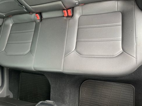 Used 2020 Volkswagen Passat 2.0T R-Line image 12