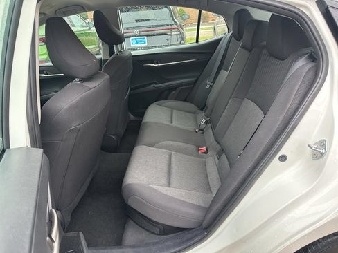Used 2025 Toyota Camry LE FWD image 16