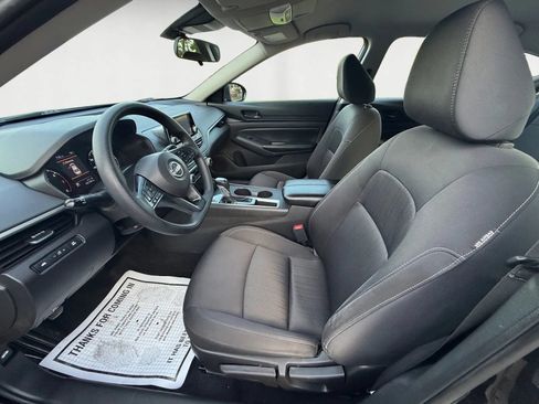 Used 2023 Nissan Altima 2.5 S FWD image 9
