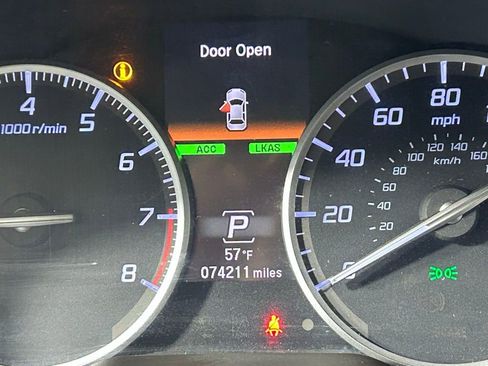 Used 2019 Acura ILX Technology Package image 23