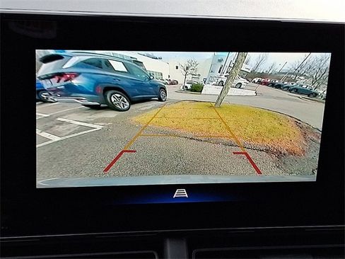 Used 2025 Chevrolet Trax LT w/ Driver Confidence Package image 17