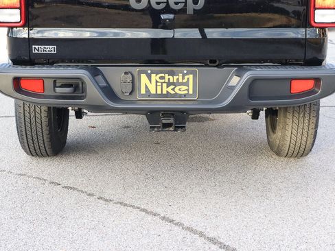 New 2026 Jeep Gladiator Sport image 7