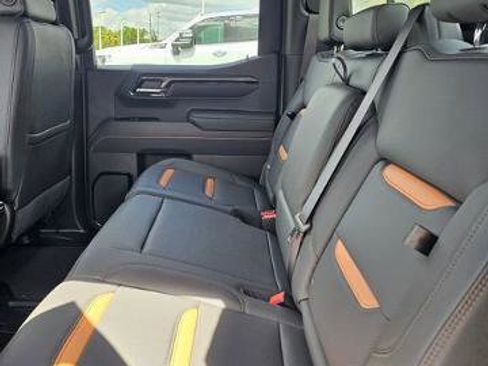 New 2026 GMC Sierra 1500 AT4 w/ AT4 Premium Package AWD/4WD image 17