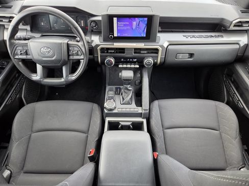 Used 2024 Toyota Tacoma SR5 AWD/4WD image 12