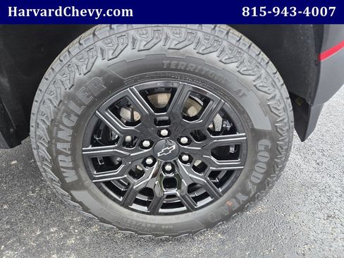 Used 2026 Chevrolet Colorado Trail Boss AWD/4WD image 36