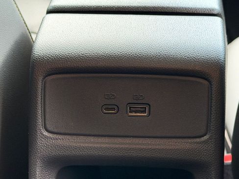 Used 2025 Chevrolet Trax ACTIV w/ Driver Confidence Package FWD image 19