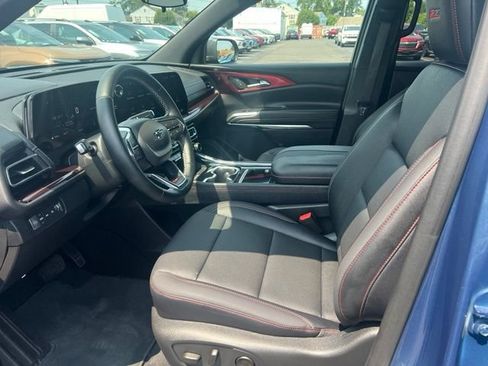 Used 2025 Chevrolet Traverse Z71 w/ Driver Confidence Package AWD/4WD image 9