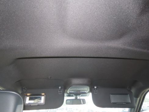 Used 2025 Ford F150 Lariat w/ Equipment Group 501A Mid AWD/4WD image 22