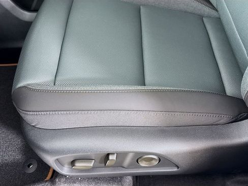 New 2026 GMC Terrain AT4 w/ Convenience Package III image 21