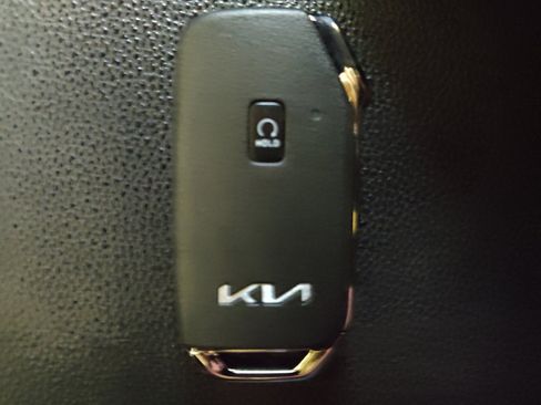 Used 2023 Kia Forte GT-Line w/ GT-Line Premium Package FWD image 32