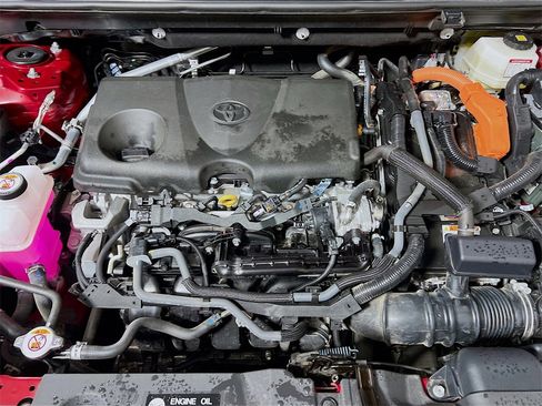 Certified 2025 Toyota RAV4 XLE image 27