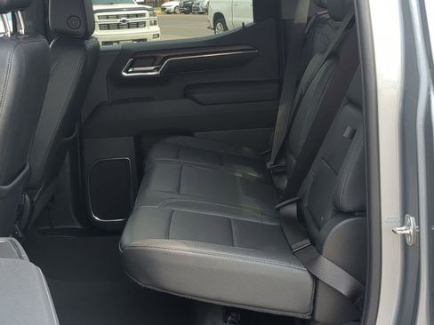 Used 2024 GMC Sierra 1500 SLT image 24