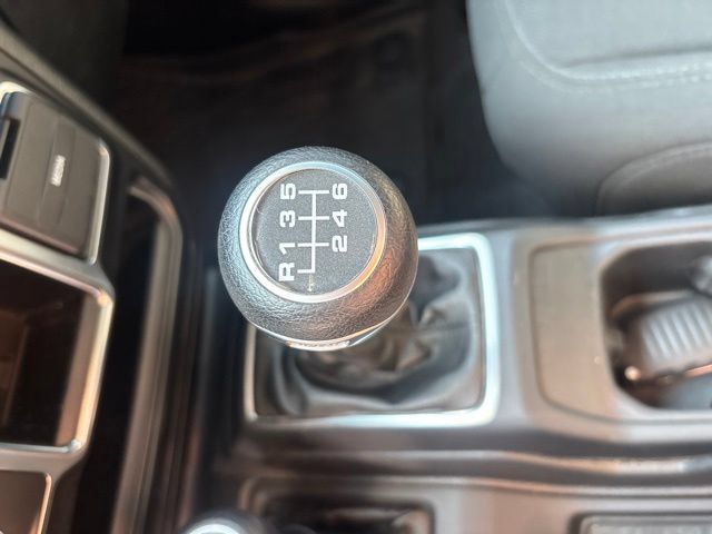 Used 2021 Jeep Gladiator Sport AWD/4WD image 14