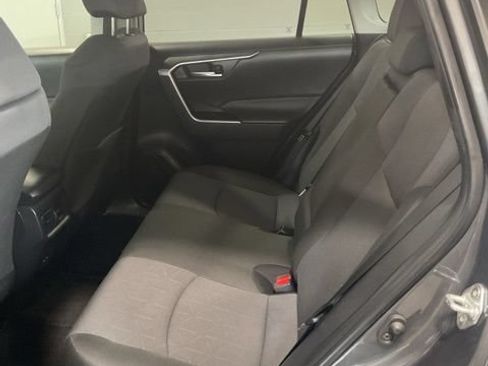 Used 2025 Toyota RAV4 XLE AWD/4WD image 27