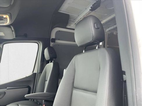 New 2024 Mercedes-Benz Sprinter 2500 image 19