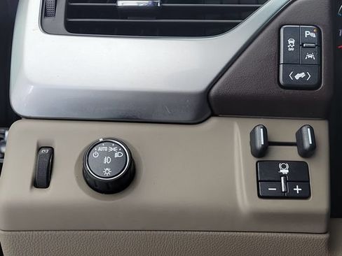 Used 2016 Chevrolet Tahoe LTZ RWD image 31