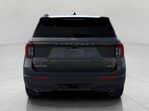 Used 2026 Ford Explorer Active AWD/4WD image 6