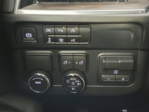 New 2026 Chevrolet Tahoe Premier w/ Sun And Tow Package RWD image 22