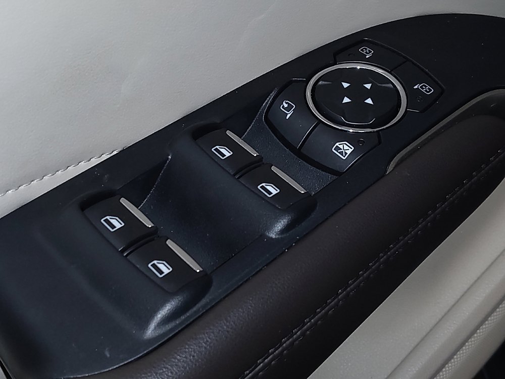 Used 2017 Lincoln MKC Reserve FWD image 27