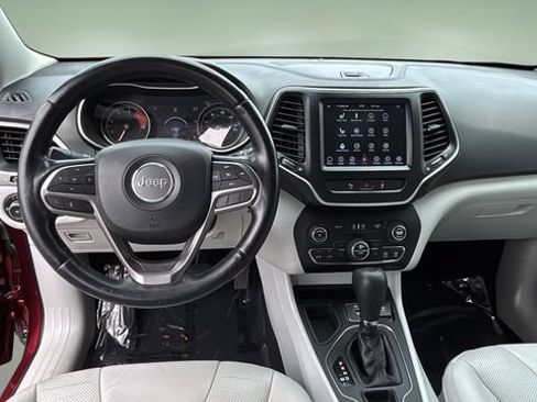 Used 2021 Jeep Cherokee Latitude Lux w/ Sun & Sound Group FWD image 10