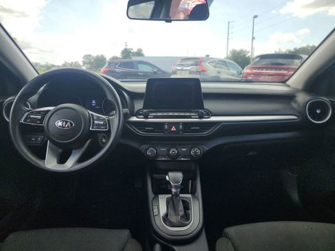 Used 2020 Kia Forte LXS FWD image 22