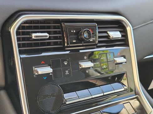 New 2026 Nissan Armada SV image 33