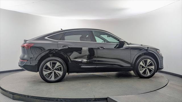 Used 2024 Audi Q8 e-tron Premium Plus w/ Premium Plus Package AWD/4WD image 9