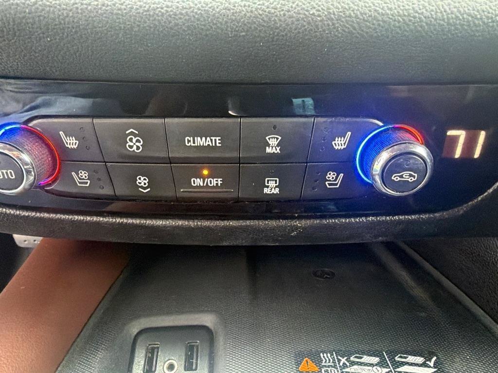 Used 2018 Buick Enclave Avenir w/ Avenir Technology Package FWD image 25