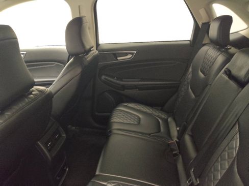 Used 2023 Ford Edge Titanium image 18
