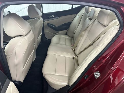 Used 2018 Nissan Maxima 3.5 SV image 24