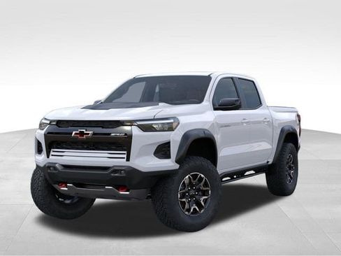 New 2026 Chevrolet Colorado ZR2 w/ Technology Package AWD/4WD image 6