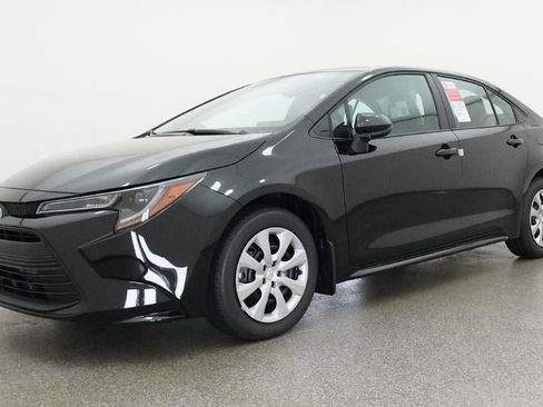New 2026 Toyota Corolla LE FWD image 17