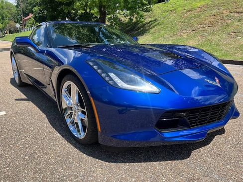 Used 2017 Chevrolet Corvette Stingray Coupe RWD image 34