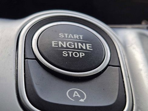 Used 2022 Mercedes-Benz GLB 250 image 20