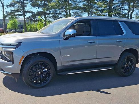 New 2026 Chevrolet Tahoe Premier w/ Sun And Tow Package AWD/4WD image 7