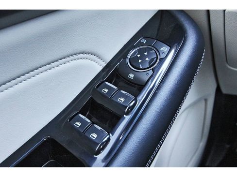 Used 2019 Ford Edge Titanium w/ Equipment Group 301A image 23