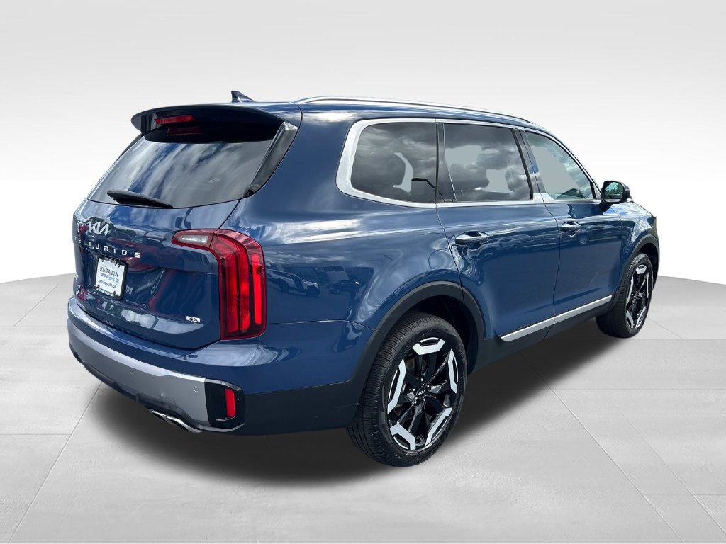 Used 2024 Kia Telluride S AWD/4WD image 5