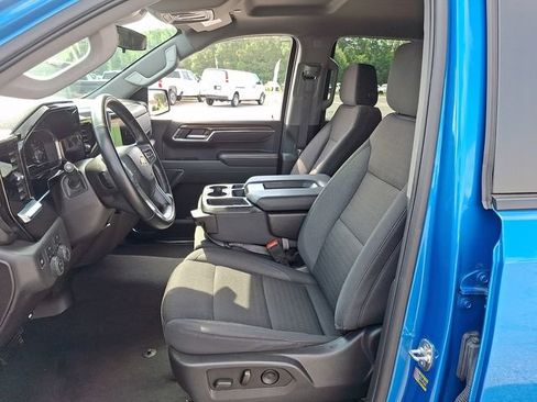 Used 2025 Chevrolet Silverado 1500 LT AWD/4WD image 14