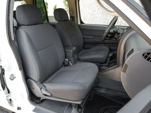 Used 2004 Nissan Xterra XE RWD image 31
