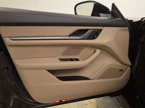 New 2025 Porsche Taycan 4 AWD/4WD image 17