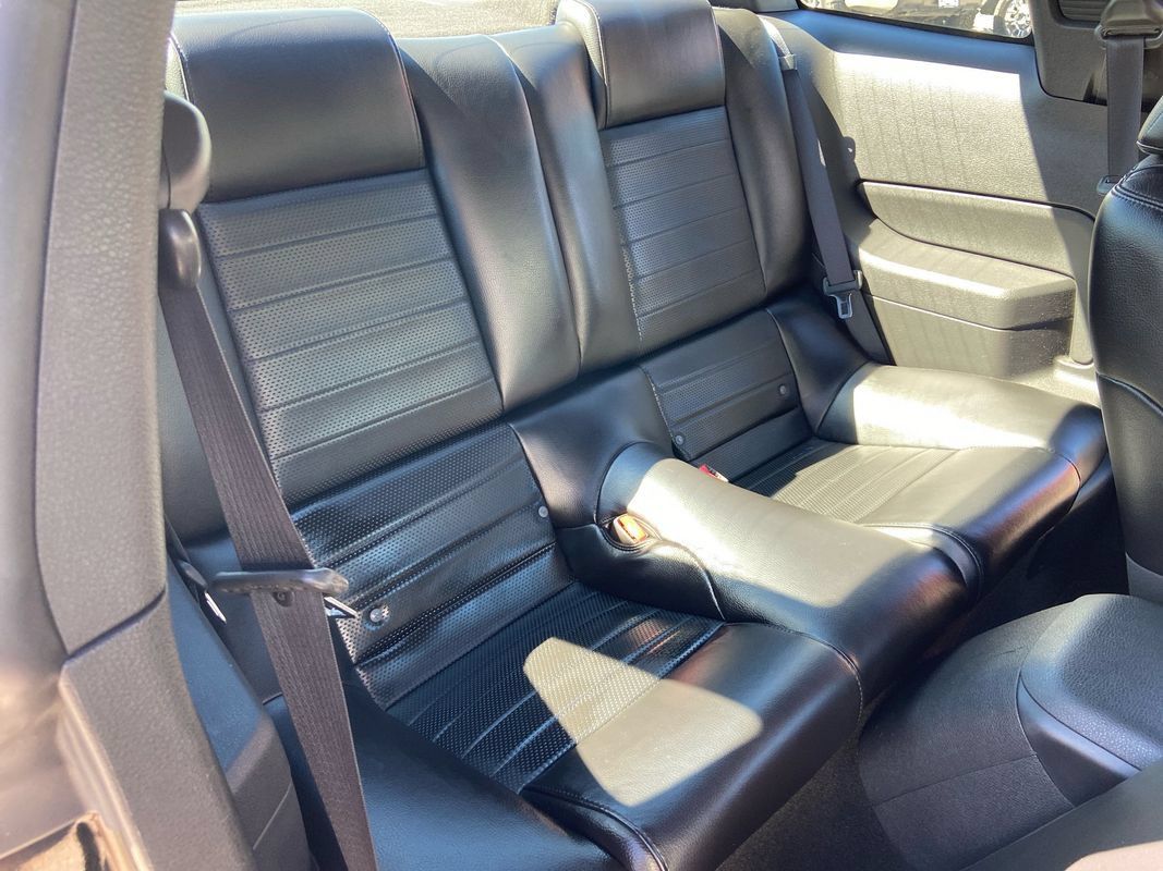 Used 2006 Ford Mustang GT RWD image 22