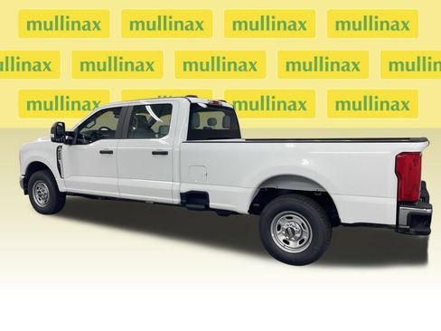 New 2026 Ford F250 XL w/ XL Chrome Package image 10