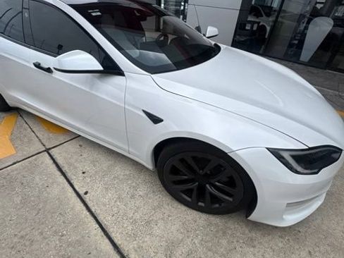 Used 2024 Tesla Model S AWD/4WD image 3