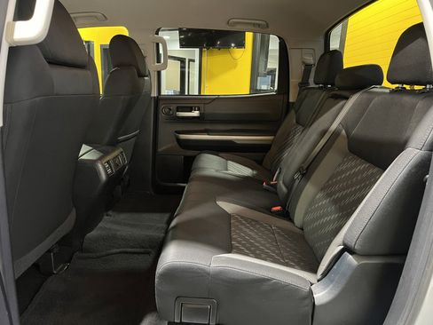 Used 2018 Toyota Tundra SR5 image 18