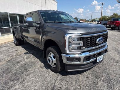 New 2026 Ford F350 Lariat w/ Lariat Ultimate Package