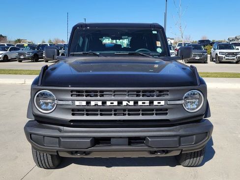 New 2025 Ford Bronco 4-Door image 5