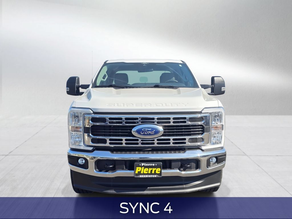 Used 2025 Ford F250 XLT w/ FX4 Off-Road Package AWD/4WD image 7