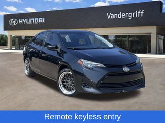 Used 2018 Toyota Corolla LE image 1